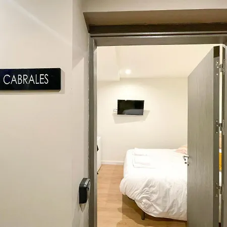 San Isidoro Coliving 3* オビエド