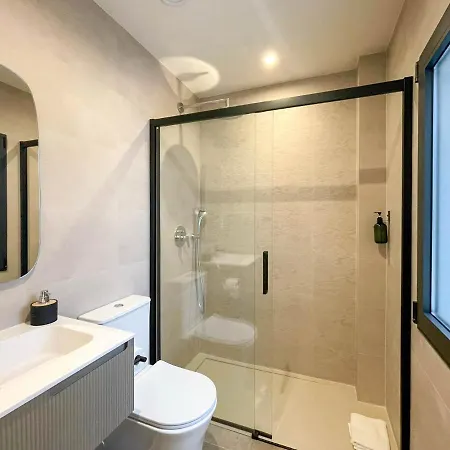 ゲストハウス San Isidoro Coliving オビエド